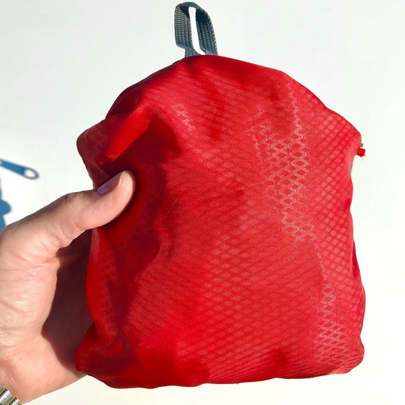 Clever Bees Ultralight 25 Water Resistant Packable Backpack - Picture 13 of 15